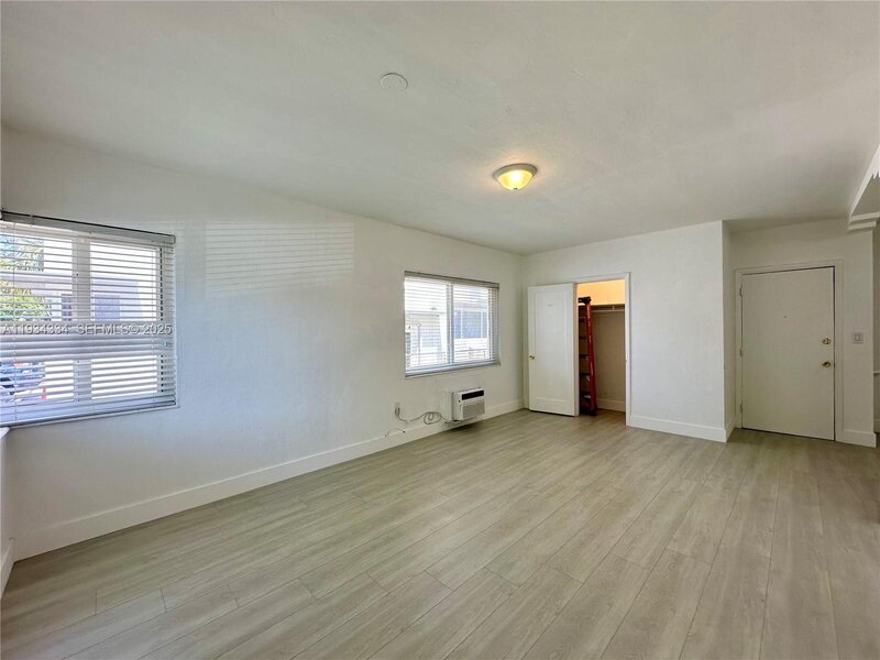 Condo image